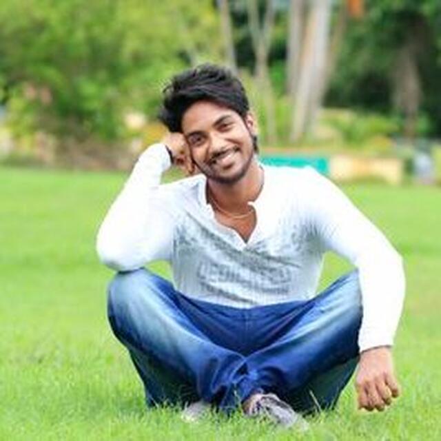 Sweaker Agasthi