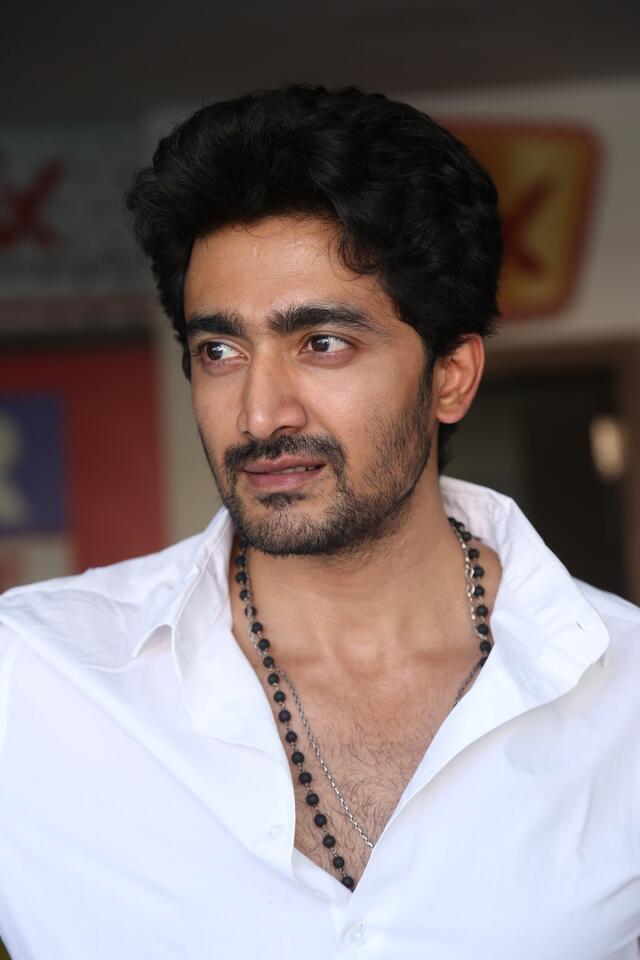  Maganti Srinath