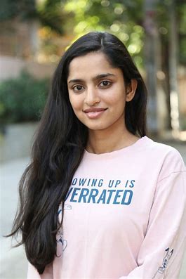  Divya Sripada