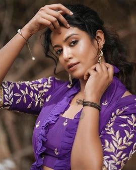 Roshni  Haripriyan