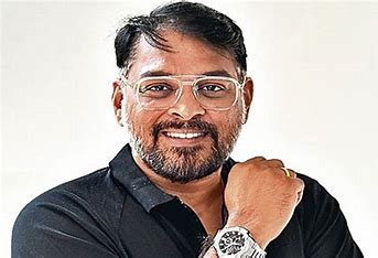 Eashvar Karthik