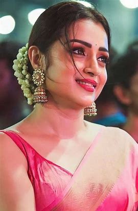  Trisha Krishnan