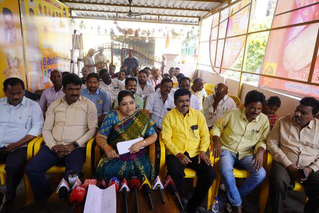 మన్యంలో గిరిజన గ్రామాలకు ₹105 కోట్లతో రోడ్లు