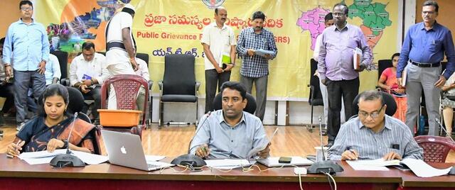 స‌మ‌య‌పాల‌న పాటించ‌కుంటే స‌స్పెన్ష‌న్‌..