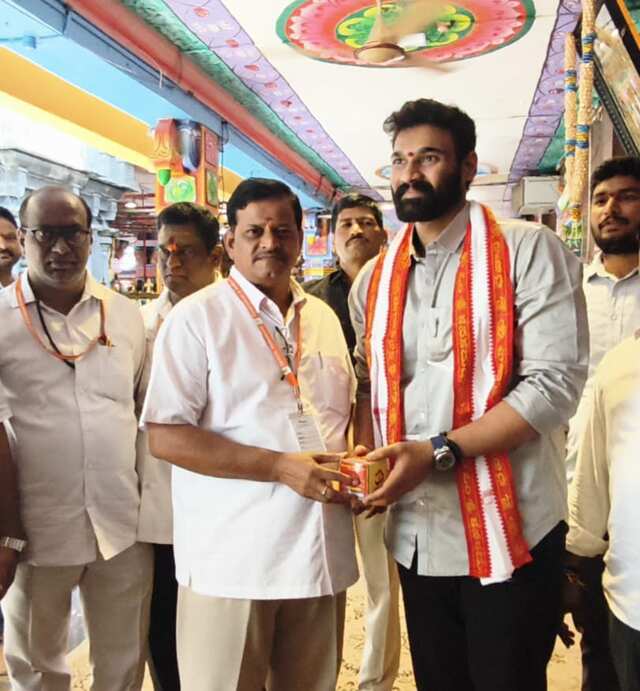 కనకదుర్గమ్మ సేవలో బెల్లంకొండ