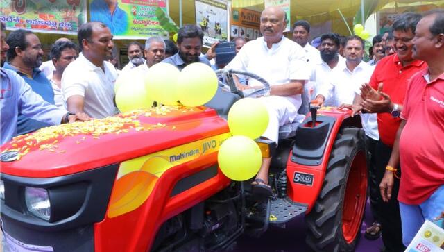 నర్సీపట్నంలో వ్యవసాయ యాంత్రీకరణ ప్రదర్శన