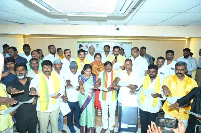 బీసీ కులాలకు అమరావతిలో భవనాలు
