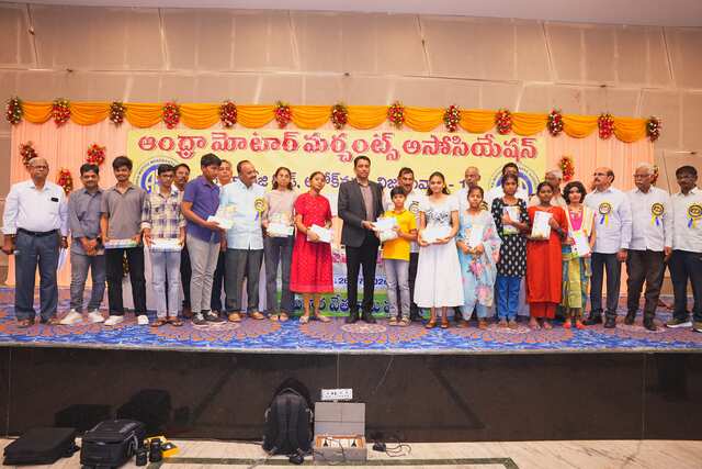 అమ్మ అక్షరదీపం వేల ఆశయాలకు వెలుగు