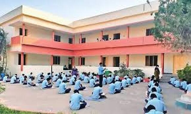 ప్రైవేట్ పాఠశాలలు తెరుస్తారా.. దరఖాస్తులకు ఆహ్వానం