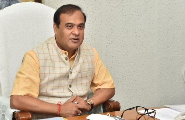 అనుచిత పోస్టులపై అసోం పోలీసుల కొరడా