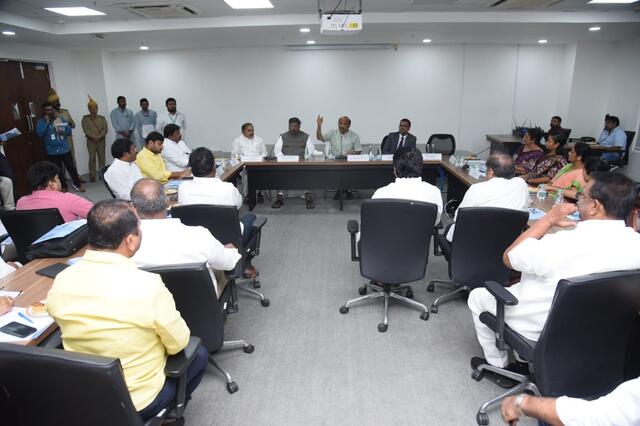 అసెంబ్లీ కమిటీలు ప్రజాస్వామ్యంలో కీలకం