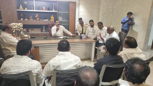 విజయవాడ అప్‌డేట్స్, ప్రజా సమావేశం, బాధితుల సమస్యలు
