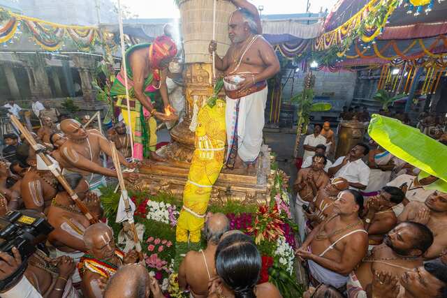 బ్రహ్మోత్సవాలకు ధ్వజారోహణం