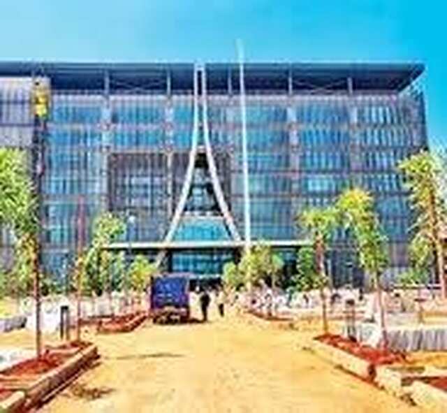 అనుమతి పొందిన లేఔట్‌లలో మాత్రమే ప్లాట్స్ కొనాలి