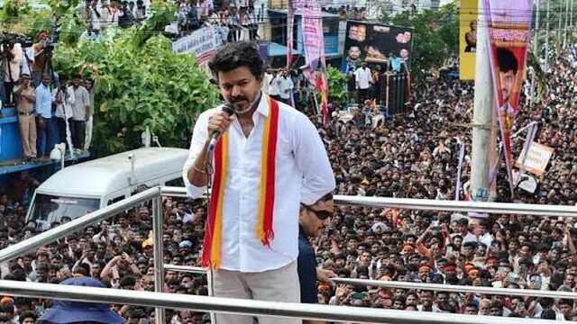 కరూర్ తొక్కిసలాట కేసు.. విజయ్‌కు సీబీఐ సమన్లు!