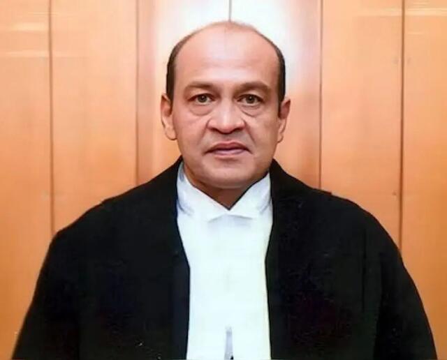 జస్టిస్ యశ్వంత్ అభిశంసన కోసం సంతకాలు