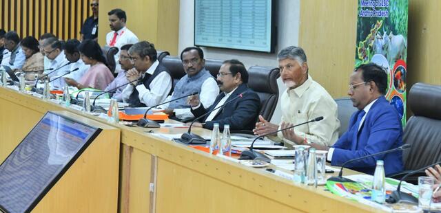 రైతులకు బ్యాంకులు సహకరించాలి