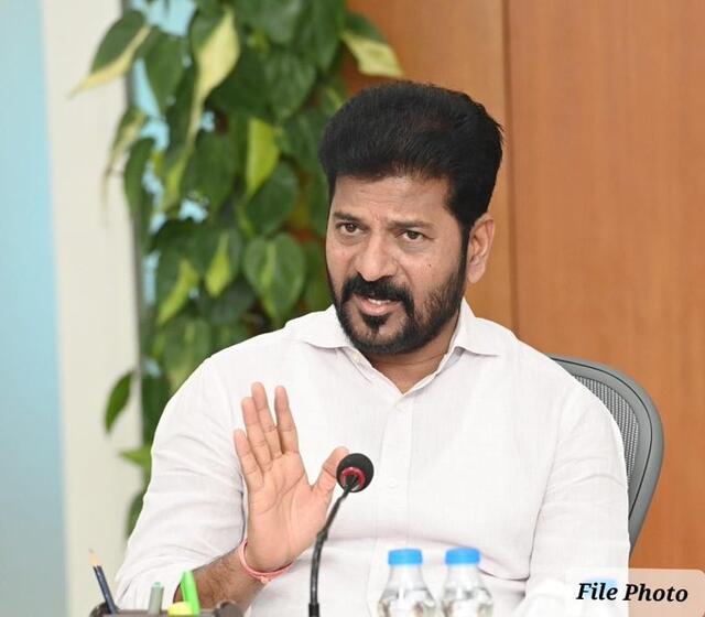 టీ-హబ్‌ను స్టార్టప్‌ల కేంద్రంగా కొనసాగించాలి