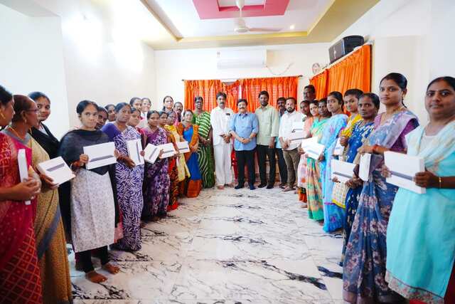 మెప్మాలో డిజిటల్ విధానంలో పౌర సేవలు