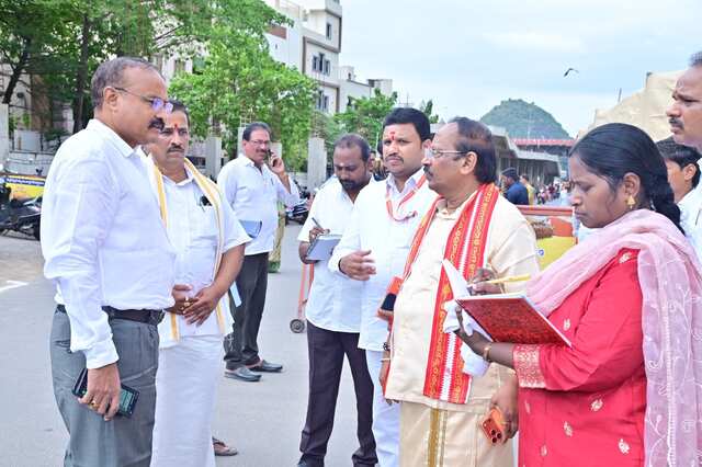 ఇంద్రకీలాద్రి సమగ్ర అభివృద్ధికి కృతనిశ్చయం