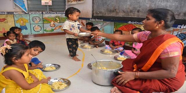 దేశవ్యాప్తంగా అంగన్వాడీల్లో ఫేషియల్!