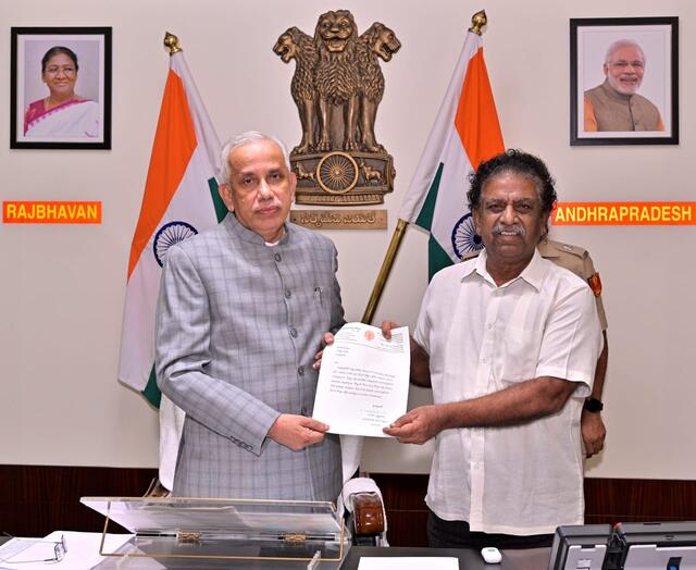 వర్సిటీల్లో ఖాళీ పోస్టులు భర్తీ చేయండి