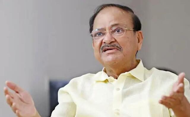 ఏపీ ప్రభుత్వంపై వెంకయ్య నాయుడు ఘాటు వ్యాఖ్యలు