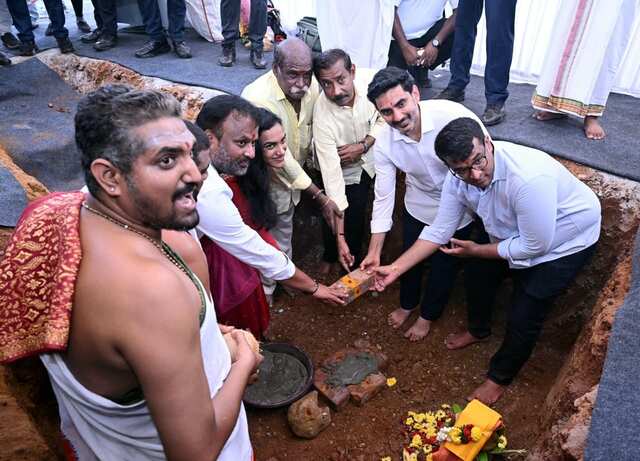 విశాఖలో పీవీ సింధు అకాడమీకి శంకుస్థాపన
