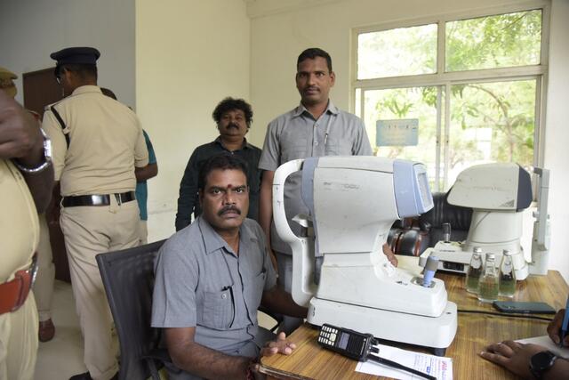 సచివాలయ ఎస్పీఎఫ్ పోలీసు సిబ్బందికి ఉచిత కంటి పరీక్షలు