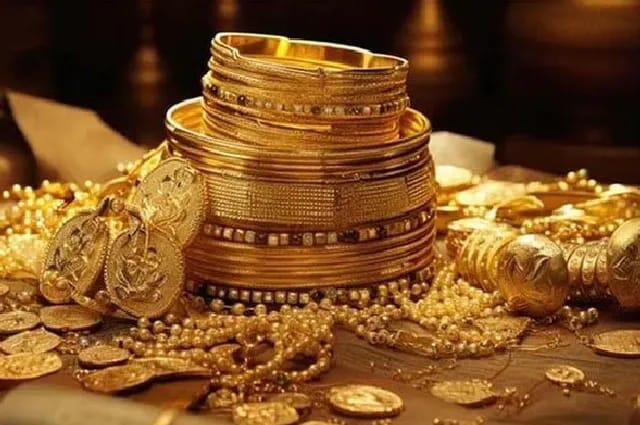 తగ్గిన బంగారం, వెండి ధరలు