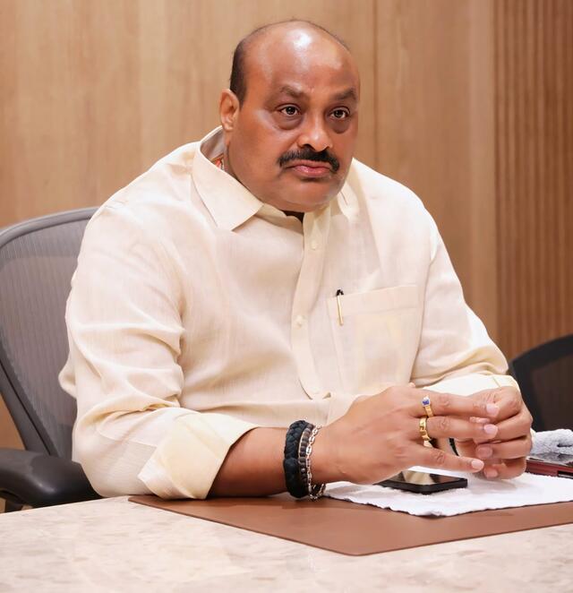 పారదర్శకంగా యూరియా పంపిణీ