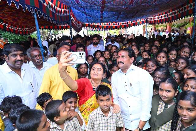 కార్పొరేట్ కు ధీటుగా ప్రభుత్వ విద్య