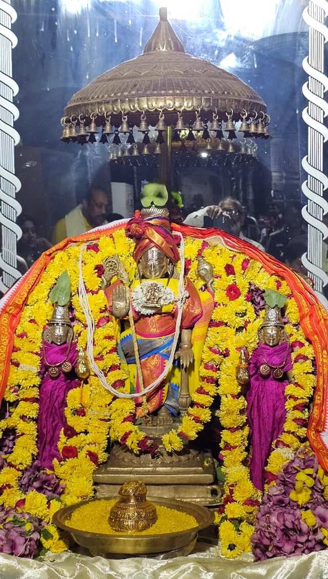 అంగరంగ వైభవంగా సింహాచలం స్వామి వారి నిత్య కల్యాణం
