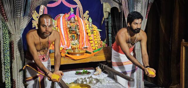 అంగరంగ వైభవంగా స్వామి వారి నిత్య కల్యాణం