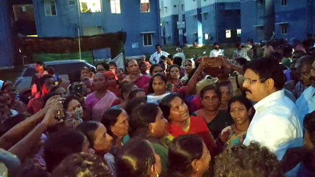 ఎమ్మెల్యేకు టిడ్కో లోన్ల సెగ!