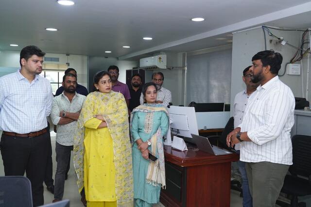 దిత్వా తుఫాను నేపథ్యంలో హోం మంత్రి అనిత  సమీక్ష
