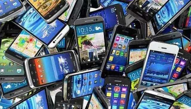 ఫోన్స్ తయారీలో టాప్ 2 భారత్!