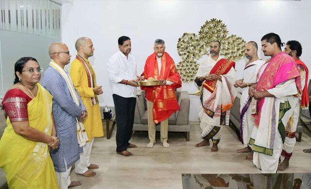 బ్రహ్మోత్సవాలకు ఆహ్వానం