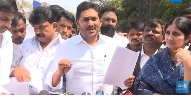 సీఎంపై జగన్ ఫైర్ ట్వీట్!