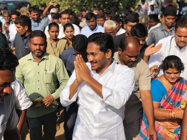 మరో పాదయాత్రకు జగన్ సిద్ధం