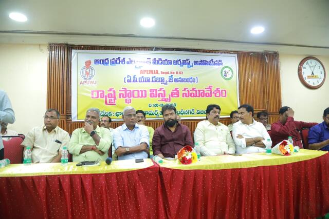 రాష్ట్రాభివృద్ధిలో జర్నలిస్టుల పాత్ర కీలకం