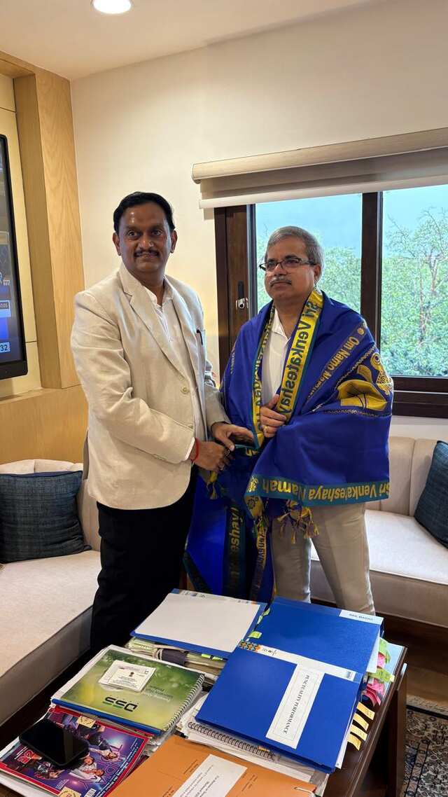 రైల్వే బోర్డ్ చైర్మ‌న్ కు ఎంపీ కేశినేని విజ్ఞ‌ప్తి