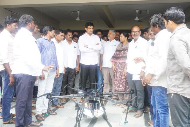 రైతులకు కిసాన్ డ్రోన్లు