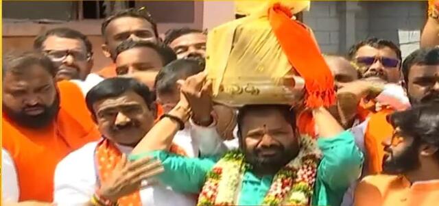 గతేడాది రికార్డు దాటిన బాలాపూర్ లడ్డూ