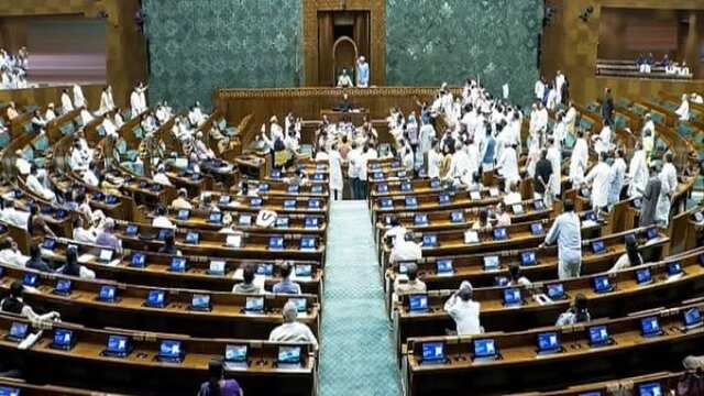 నీట్ ఎఫెక్ట్..  యాంటీ పేపర్ లీక్ బిల్లు