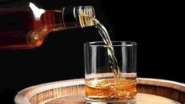 బార్ లైసెన్స్.. దరఖాస్తుదారులు సైలెన్స్!