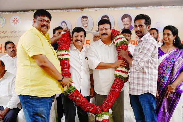 సైన్స్ అండ్ టెక్నాలజీ అకాడమీ ఛైర్మన్ గా మందలపు రవికుమార్
