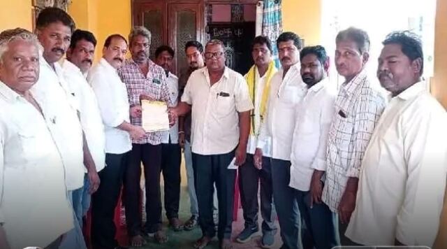 టీడీపీ కార్యకర్త కుటుంబానికి రూ.5లక్షల బీమా
