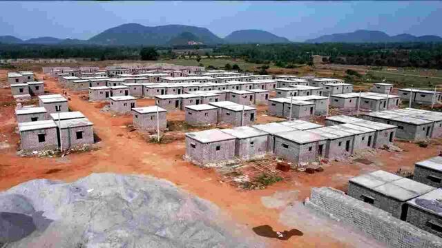 అర్హులైన పేదలందరికీ ఇళ్లు