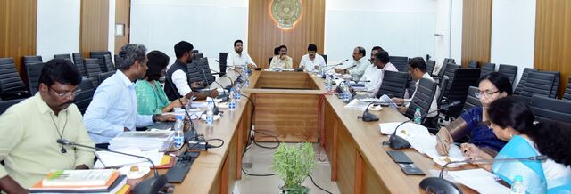 రాజధాని భూములపై మంత్రివర్గ ఉపసంఘం కీలక నిర్ణయం